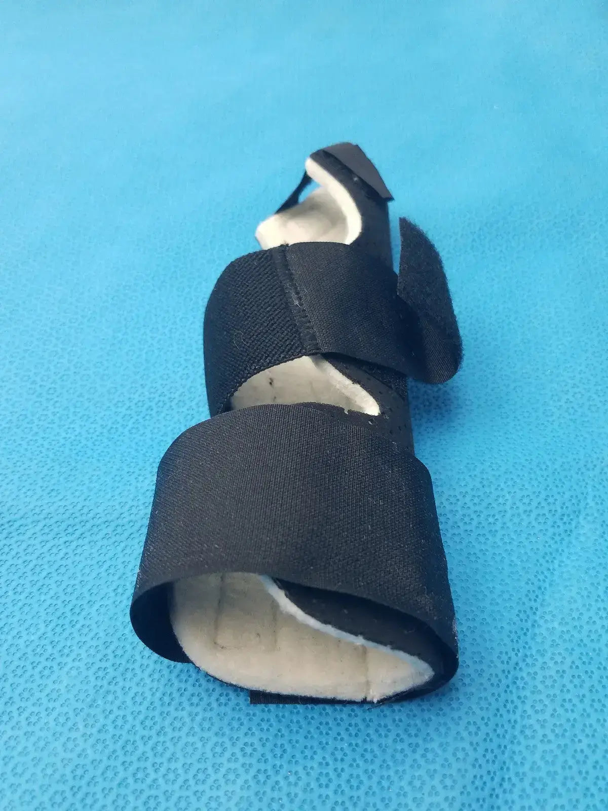 Generic Universal Care Instruction Other Side Wrist Brace Support Wrist Brace Support, second-hand product photo 2