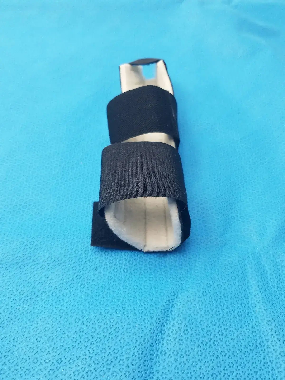 Generic Universal Care Instruction Other Side Wrist Brace Support Wrist Brace Support, second-hand product photo 1