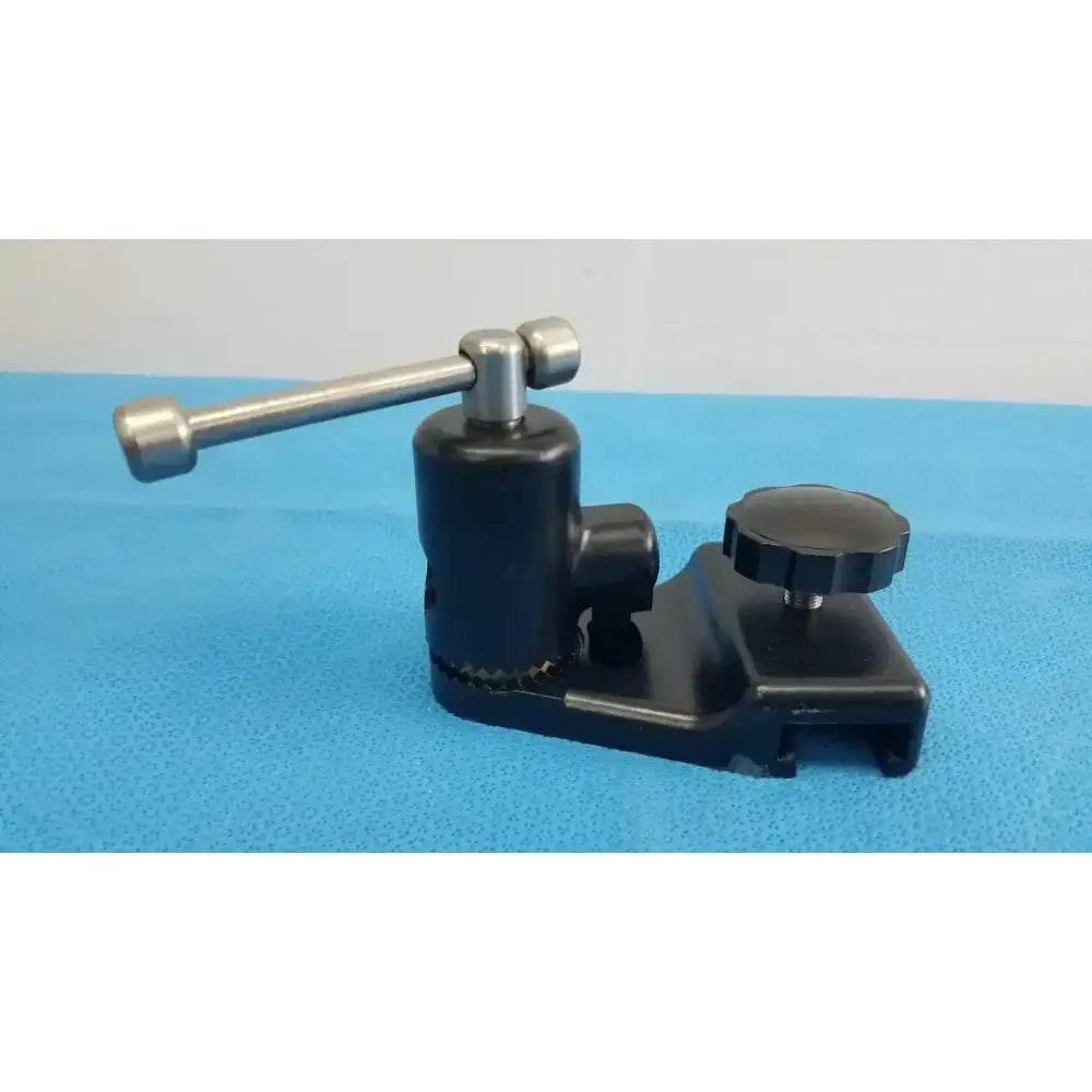 Generic Universal Table Clamp, Support 50 LB - Black Table Clamp, second-hand product photo 1