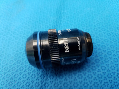 UPlansApo 40x microscope objective lens black with silver knurled focus ring white markings numerical aperture FN26.5