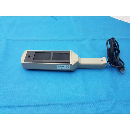UVP UVM-57 Handheld Mineralight Lamp Handheld Mineralight Lamp, second-hand product photo 1