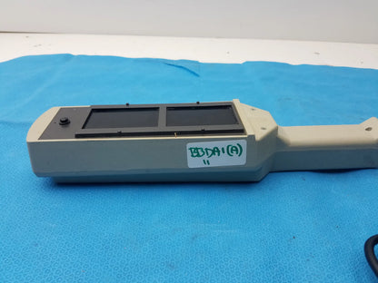 UVP UVM-57 Handheld Mineralight Lamp Handheld Mineralight Lamp, second-hand product photo 4