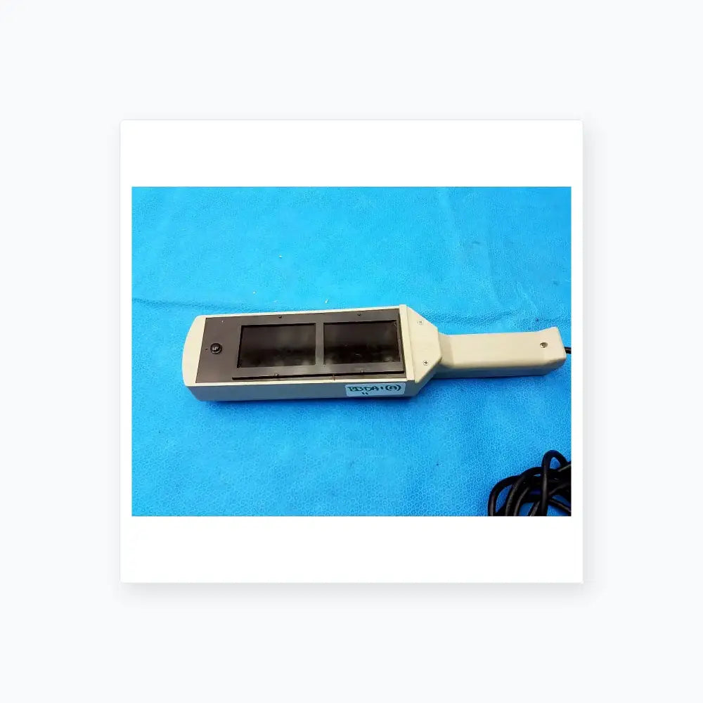 UVP UVM-57 Handheld Mineralight Lamp Handheld Mineralight Lamp, second-hand product photo 3