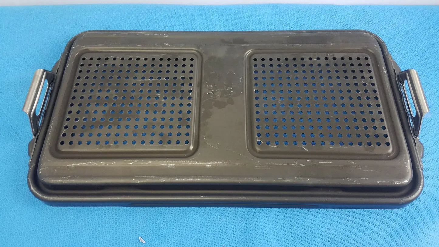 Reuse Medical V. Mueller Genesis Sterilization Perforated Lid Sterilization Trays & Cases, second-hand product photo 1