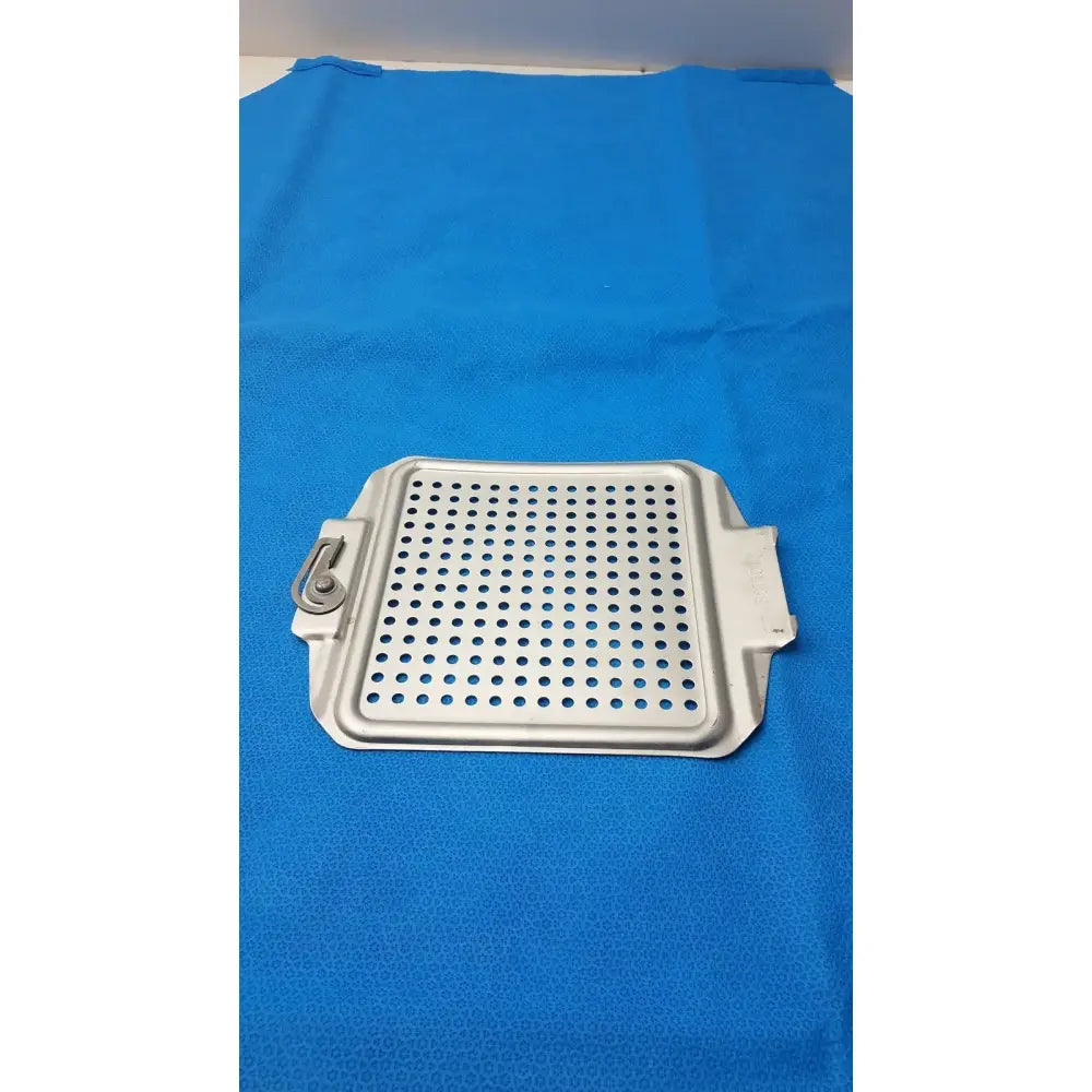 V. Mueller Genesis Top Retention Plate – Surgical Sterilization Case Part – Used Sterilization Case Part, second-hand product photo 3