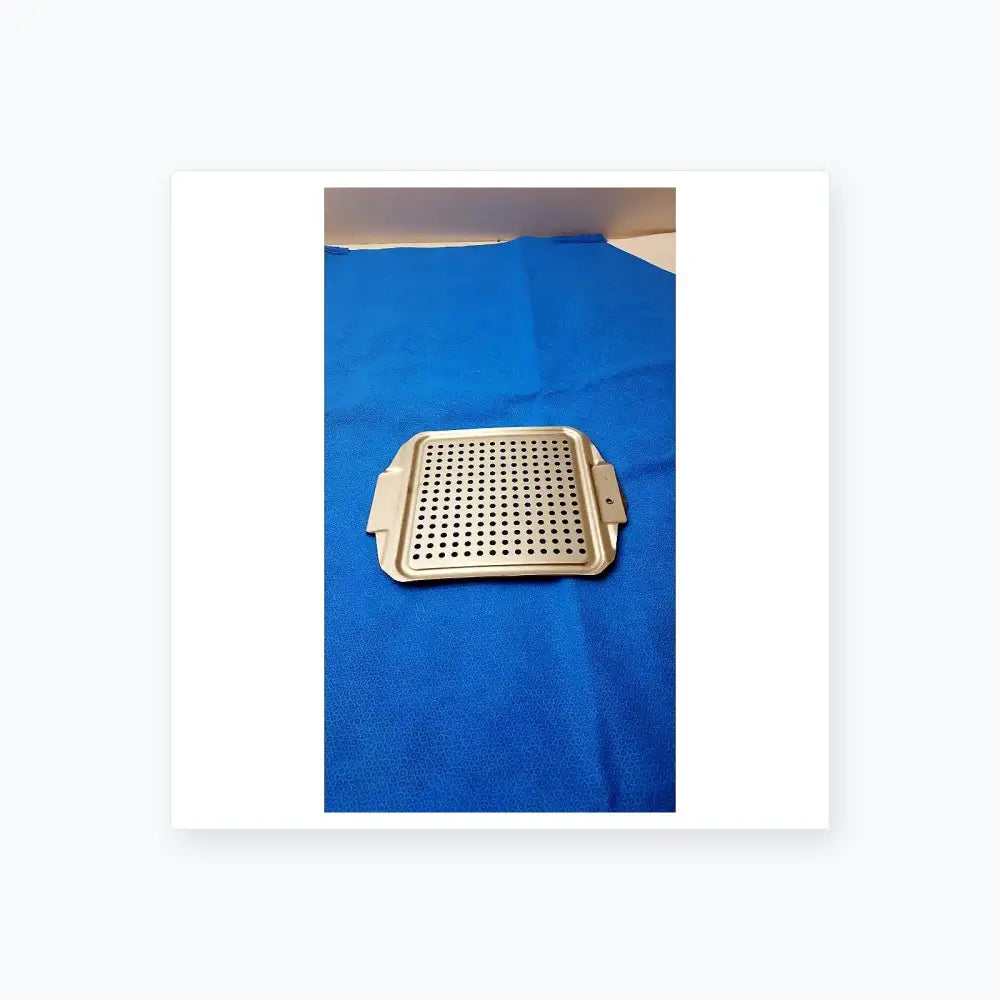 V. Mueller Genesis Top Retention Plate – Surgical Sterilization Case Part – Used Sterilization Case Part, second-hand product photo 6