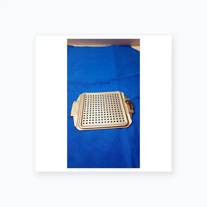 V. Mueller Genesis Top Retention Plate – Surgical Sterilization Case Part – Used Sterilization Case Part, second-hand product photo 4