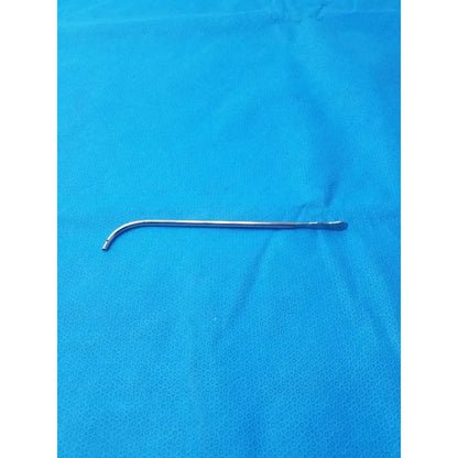 V. Mueller XFAT05 GUB100 Stainless Steel Curved Surgical Instrument Surgical Instrument, second-hand product photo 1
