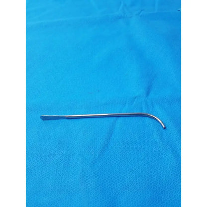 V. Mueller XFAT05 GUB100 Stainless Steel Curved Surgical Instrument Surgical Instrument, second-hand product photo 8