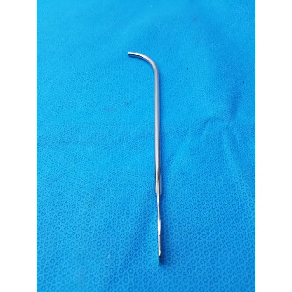 V. Mueller XFAT05 GUB100 Stainless Steel Curved Surgical Instrument Surgical Instrument, second-hand product photo 6