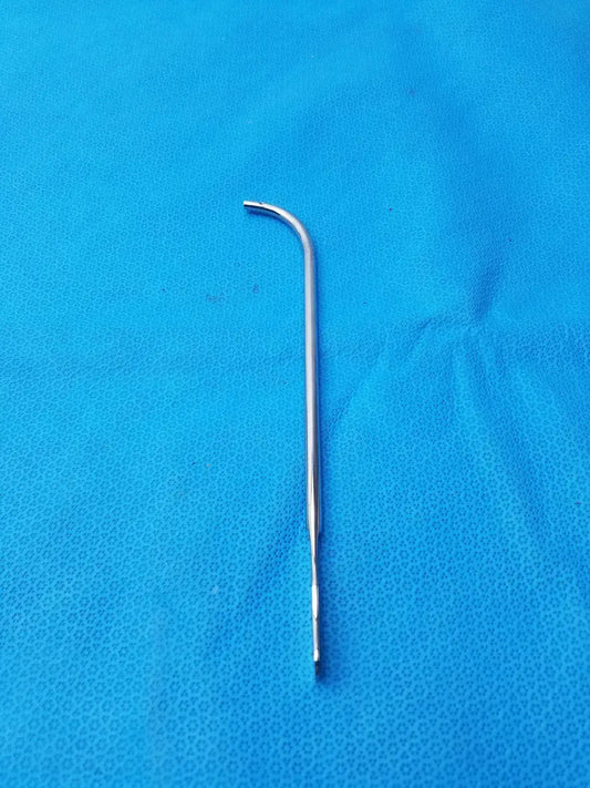 V. Mueller XFAT05 GUB100 Stainless Steel Curved Surgical Instrument Surgical Instrument, second-hand product photo 2