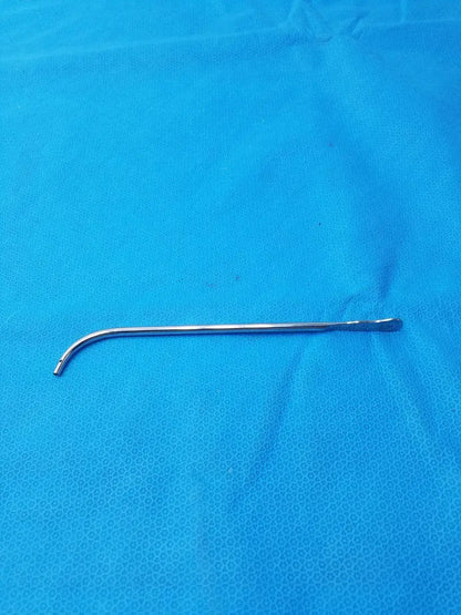 V. Mueller XFAT05 GUB100 Stainless Steel Curved Surgical Instrument Surgical Instrument, second-hand product photo 5