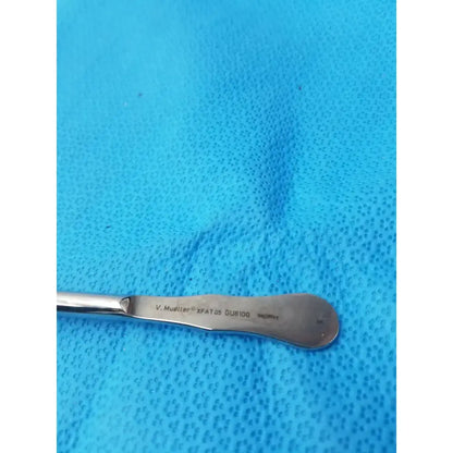 V. Mueller XFAT05 GUB100 Stainless Steel Curved Surgical Instrument Surgical Instrument, second-hand product photo 4