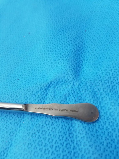 V. Mueller XFAT05 GUB100 Stainless Steel Curved Surgical Instrument Surgical Instrument, second-hand product photo 4