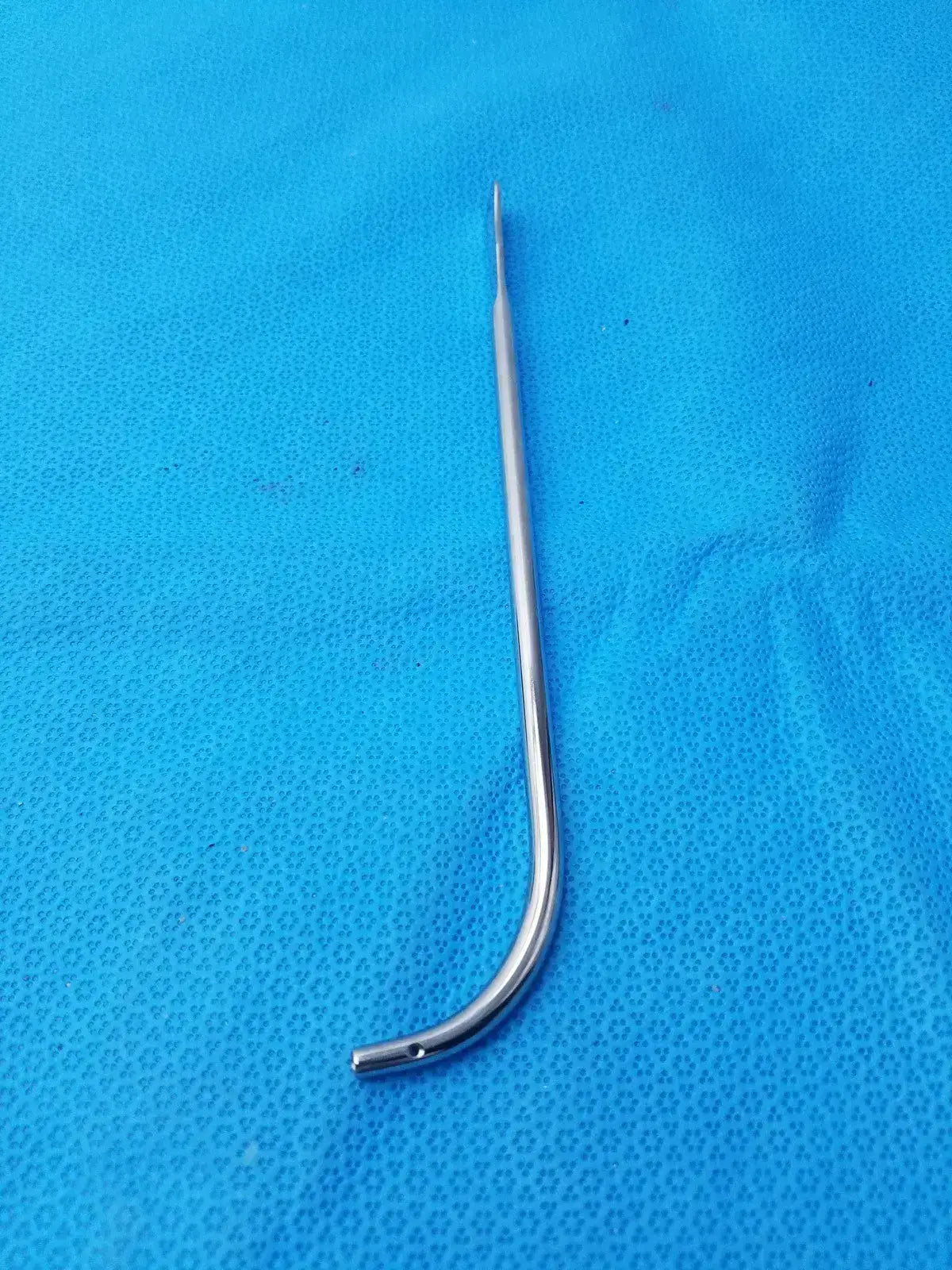 V. Mueller XFAT05 GUB100 Stainless Steel Curved Surgical Instrument Surgical Instrument, second-hand product photo 9