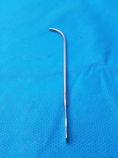 V. Mueller XFAT05 GUB100 Stainless Steel Curved Surgical Instrument Surgical Instrument, second-hand product photo 6