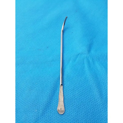 V. Mueller XFAT05 GUB100 Stainless Steel Curved Surgical Instrument Surgical Instrument, second-hand product photo 7