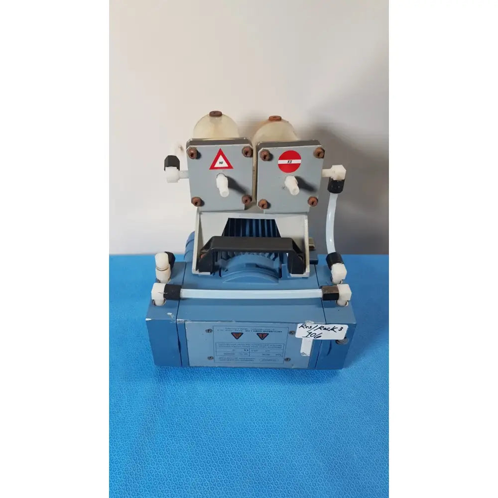 Reuse Medical Vacuubrand Chemistry Diaphragm Vacuum Pump System Medical & Lab Pumps, as-is (for parts) product photo 1