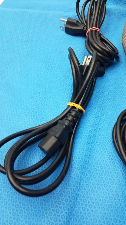 Generic Vacuum Cleaner Hose Tool – Carpet & Floor Cleaning Accessory, Preowned Vacuum Cleaner Accessory, second-hand product photo 4
