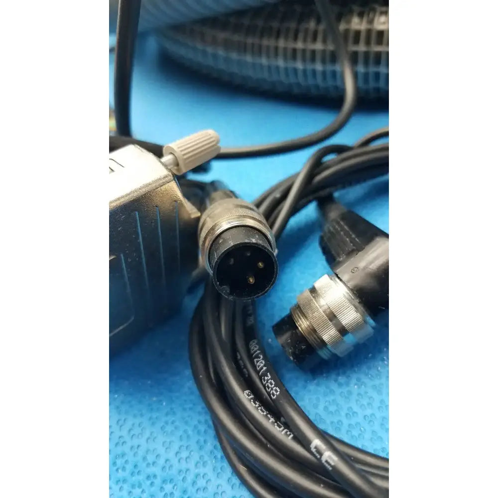 Generic Vacuum Cleaner Hose Tool – Carpet & Floor Cleaning Accessory, Preowned Vacuum Cleaner Accessory, second-hand product photo 5