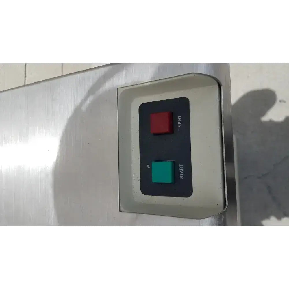 Varian Vacuum Leak Detector with Turbo Pump – Used Vacuum Leak Detector, second-hand product photo 5