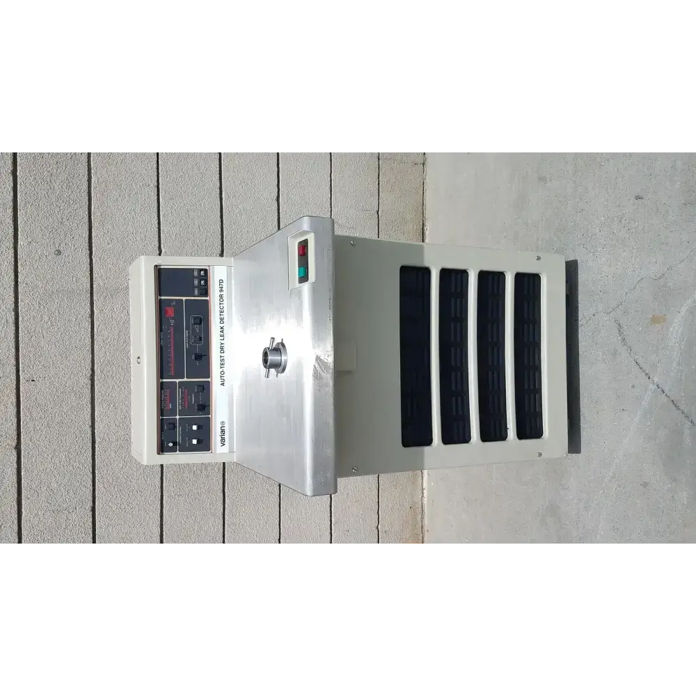 Varian Vacuum Leak Detector with Turbo Pump – Used Vacuum Leak Detector, second-hand product photo 1