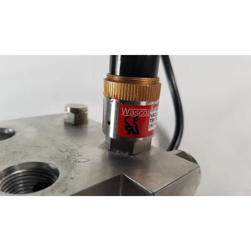 Generic Vacuum Switch 735 Torr OP Increasing V110,31W2B-X/1279 With Base Vacuum Switch, second-hand product photo 6