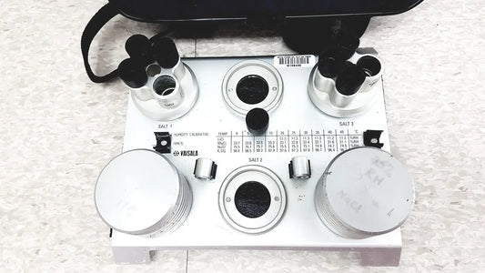 Reuse Medical Vaisala HMK15 Humidity Calibrator for Probes and Transmitters Medical Cables & Cords, second-hand product photo 1