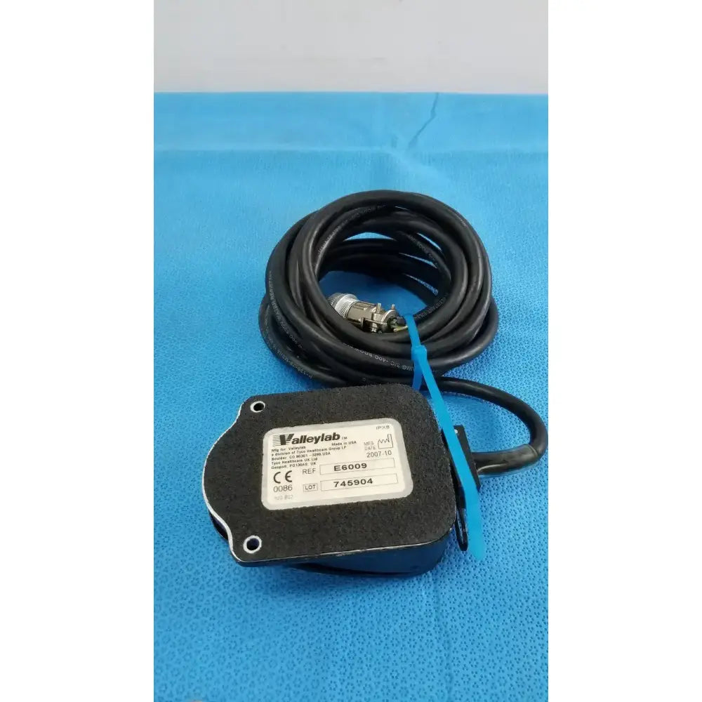 Valleylab E6009 Bipolar Footswitch Foot Pedal IPX8 Long Cable 3-Pin Bipolar Footswitch, second-hand product photo 8