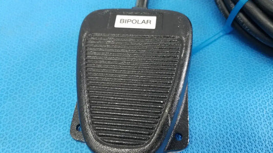 Valleylab E6009 Bipolar Footswitch Foot Pedal IPX8 Long Cable 3-Pin Bipolar Footswitch, second-hand product photo 2