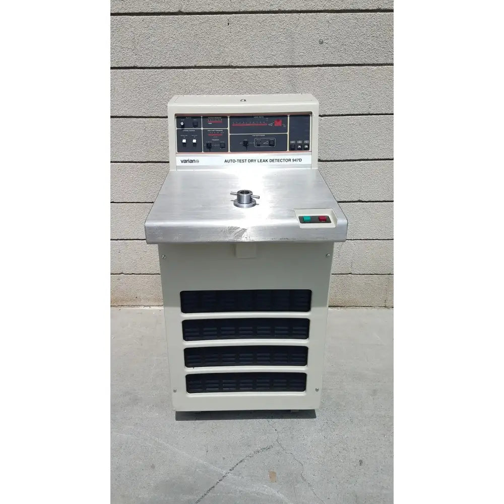 Reuse Medical Varian 947D Auto-Test Dry Leak Detector – High Precision Vacuum Testing Unit Other Healthcare, Lab & Dental, second-hand product photo 1