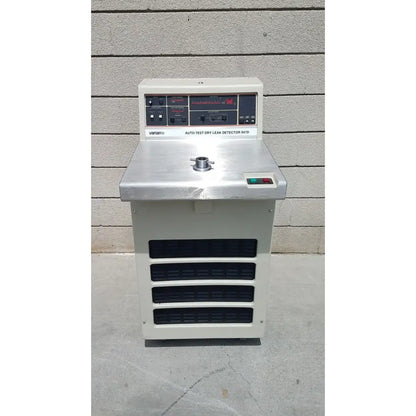 Reuse Medical Varian 947D Auto-Test Dry Leak Detector – High Precision Vacuum Testing Unit Other Healthcare, Lab & Dental, second-hand product photo 1