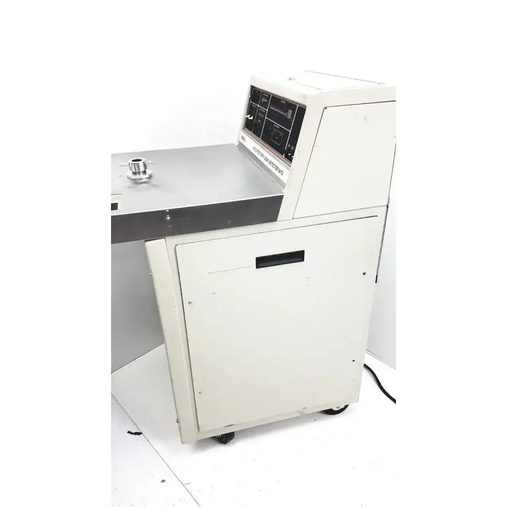 Varian Mass Spectrometer Leak Detector - Model 9A7 Mass Spectrometer Leak Detector, second-hand product photo 7
