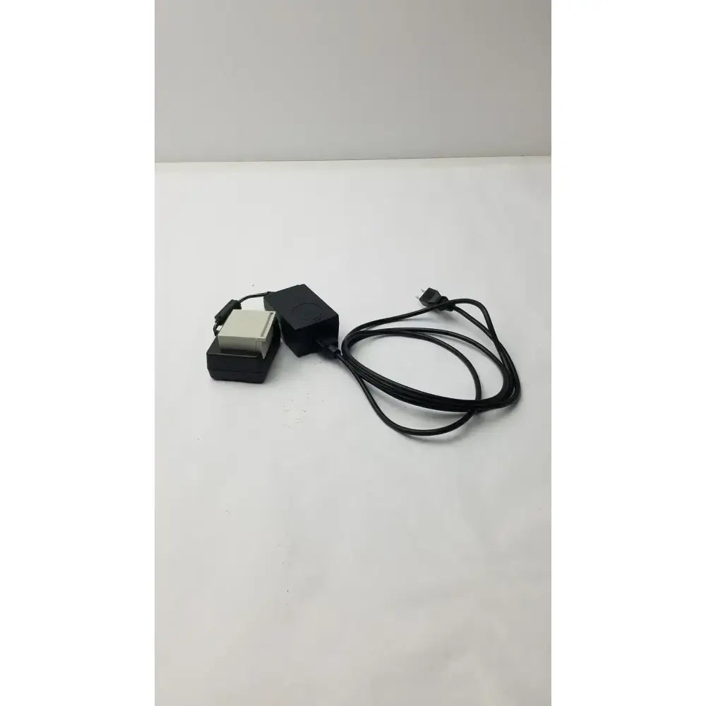 Verathon BladderScan BVI 3000 Battery 0400-0039 & Battery Charger 0400-0036 Medical Equipment Accessory, second-hand product photo 2