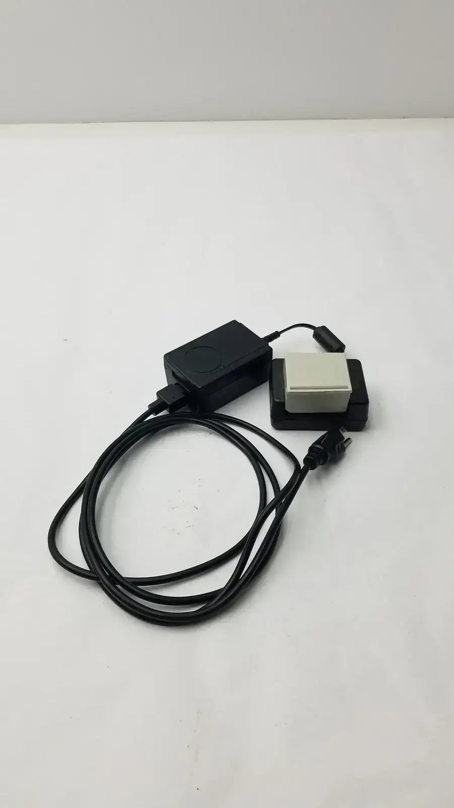 Verathon BladderScan BVI 3000 Battery 0400-0039 & Battery Charger 0400-0036 Medical Equipment Accessory, second-hand product photo 7