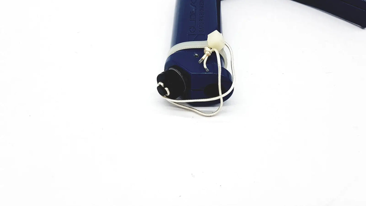 Blue plastic reusable camera blade with black cap and white string for verathon glidescope 0574-0001 usage