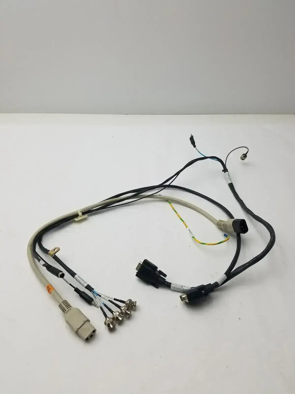 Generic VGA to Male 5x Pin Cable for RGB ColorPrinter, 3 Pin Male to 3 Pin Female Adapter Cable, second-hand product photo 1