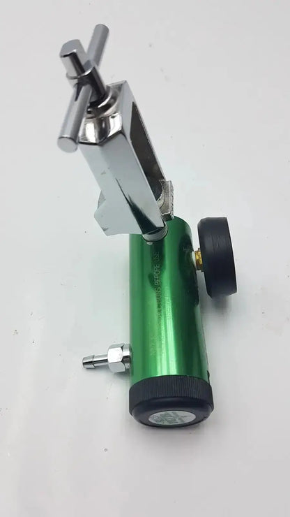 Victor Medical Air Pressure Regulator CGA 870, Model FS II 8Y Medical Gas Regulator, second-hand product photo 7