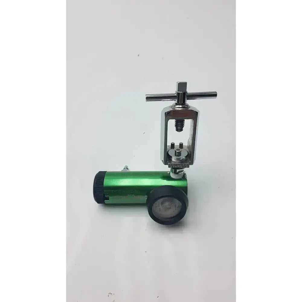 Victor Medical Air Pressure Regulator CGA 870, Model FS II 8Y Medical Gas Regulator, second-hand product photo 3