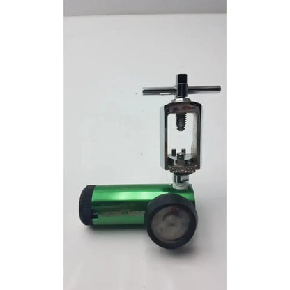 Victor Medical Air Pressure Regulator CGA 870, Model FS II 8Y Medical Gas Regulator, second-hand product photo 4