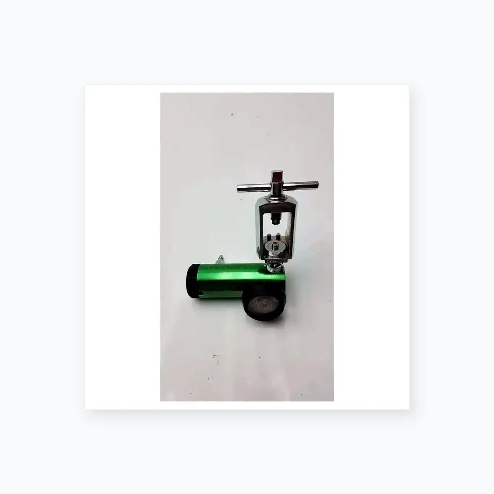 Victor Medical Air Pressure Regulator CGA 870, Model FS II 8Y Medical Gas Regulator, second-hand product photo 6