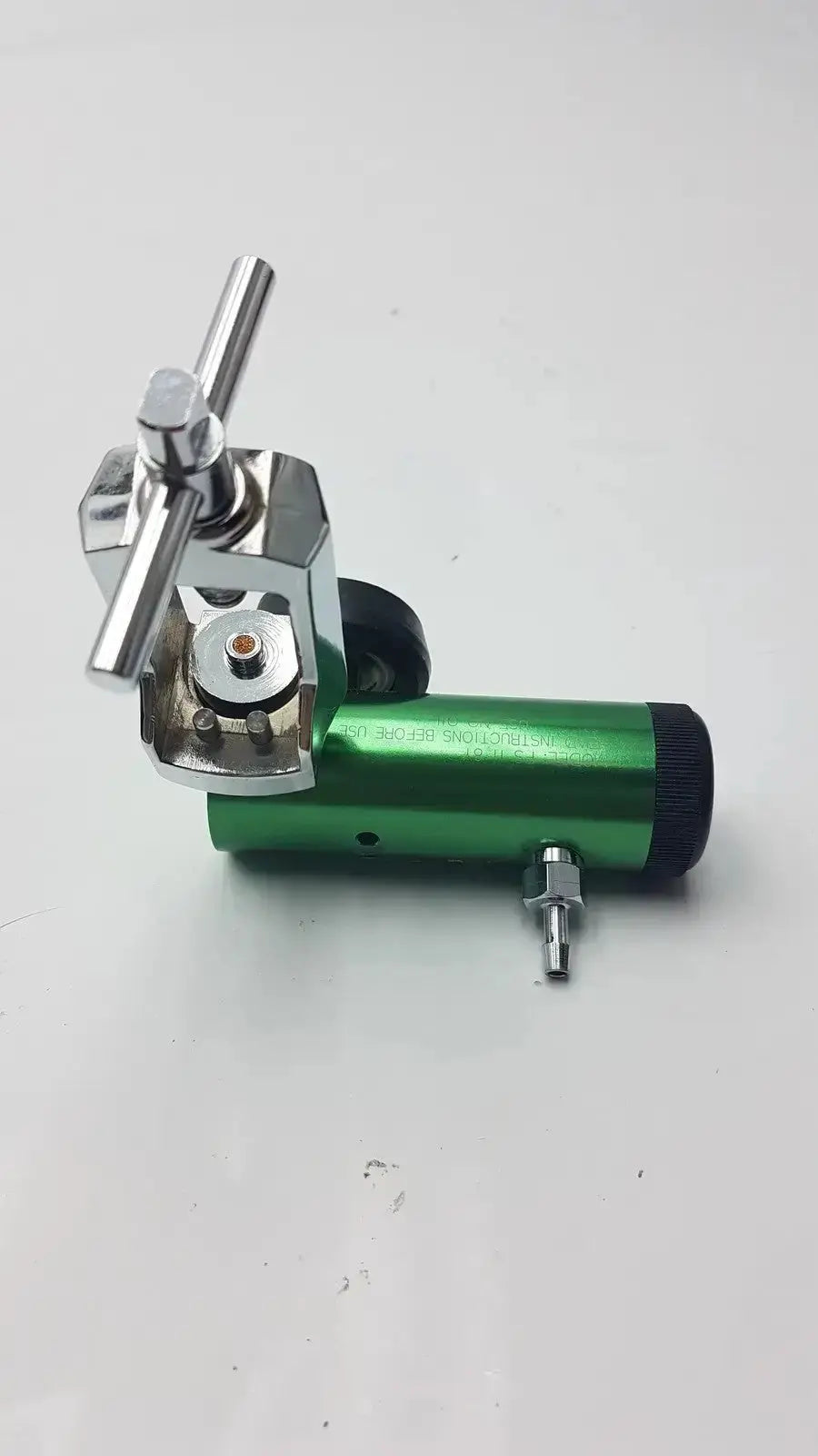 Victor Medical Air Pressure Regulator CGA 870, Model FS II 8Y Medical Gas Regulator, second-hand product photo 9
