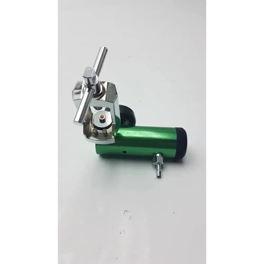 Victor Medical Air Pressure Regulator CGA 870, Model FS II 8Y Medical Gas Regulator, second-hand product photo 9