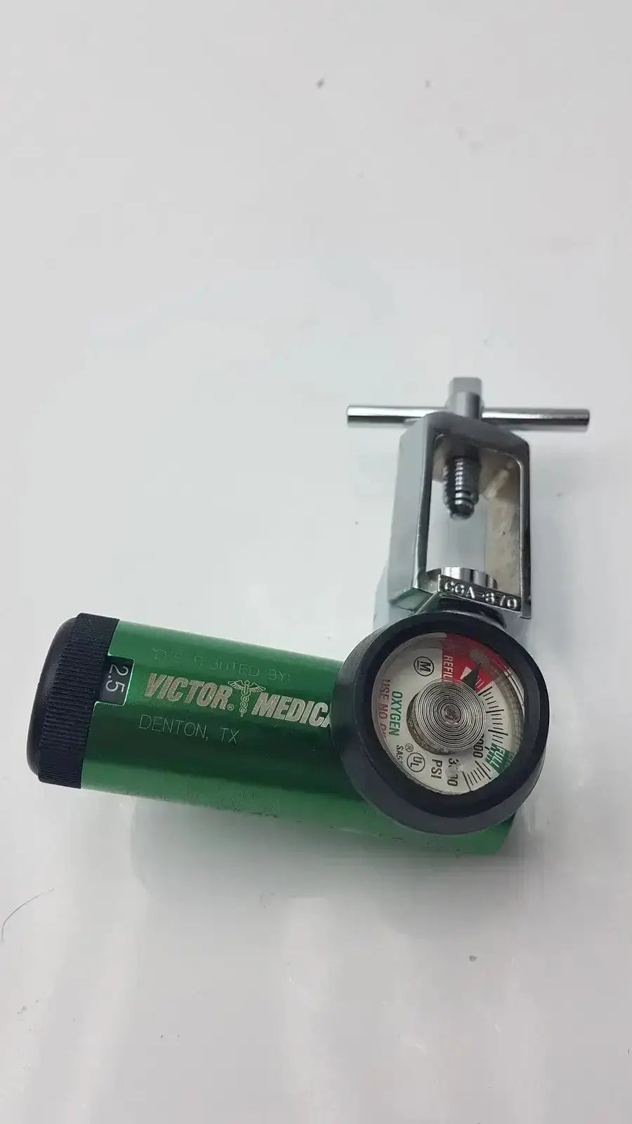 Victor Medical Air Pressure Regulator CGA 870, Model FS II 8Y Medical Gas Regulator, second-hand product photo 2
