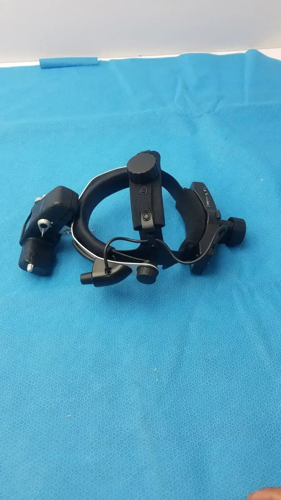 Keeler Vintage Plus Keeler 07548 Binocular Indirect Ophthalmoscope Binocular Indirect Ophthalmoscope, second-hand product photo 2