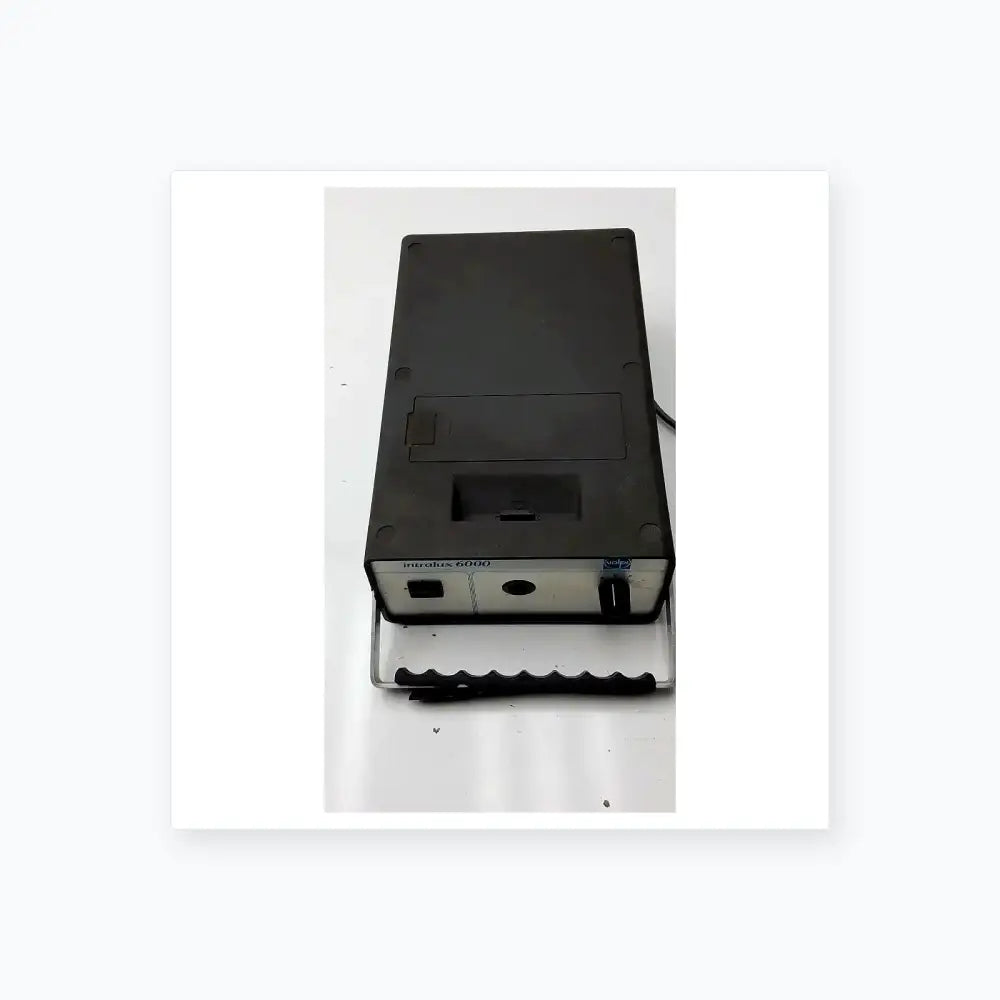 Volpi Intralux 6000 Light Source, 115V, 185W, 2A, 50/60 Hz Light Source, second-hand product photo 4