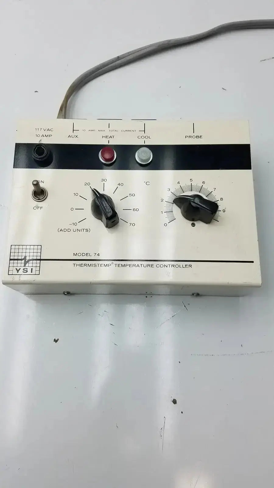 VSI Thermistemp Temperature Controller Model 74, -10-70°C 10 Amps Temperature Controller, second-hand product photo 5
