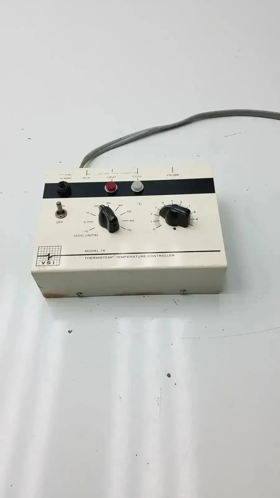 VSI Thermistemp Temperature Controller Model 74, -10-70°C 10 Amps Temperature Controller, second-hand product photo 4