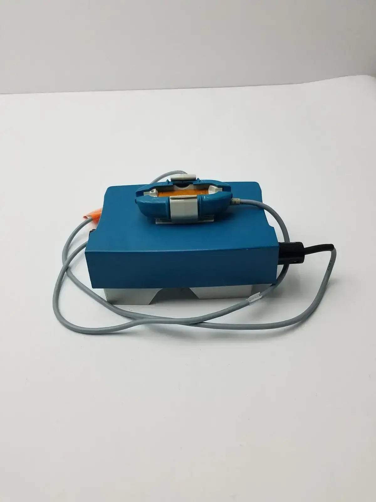 Generic Warmer Controller Model 121 Fluid and Blood Warmer Controller, second-hand product photo 5