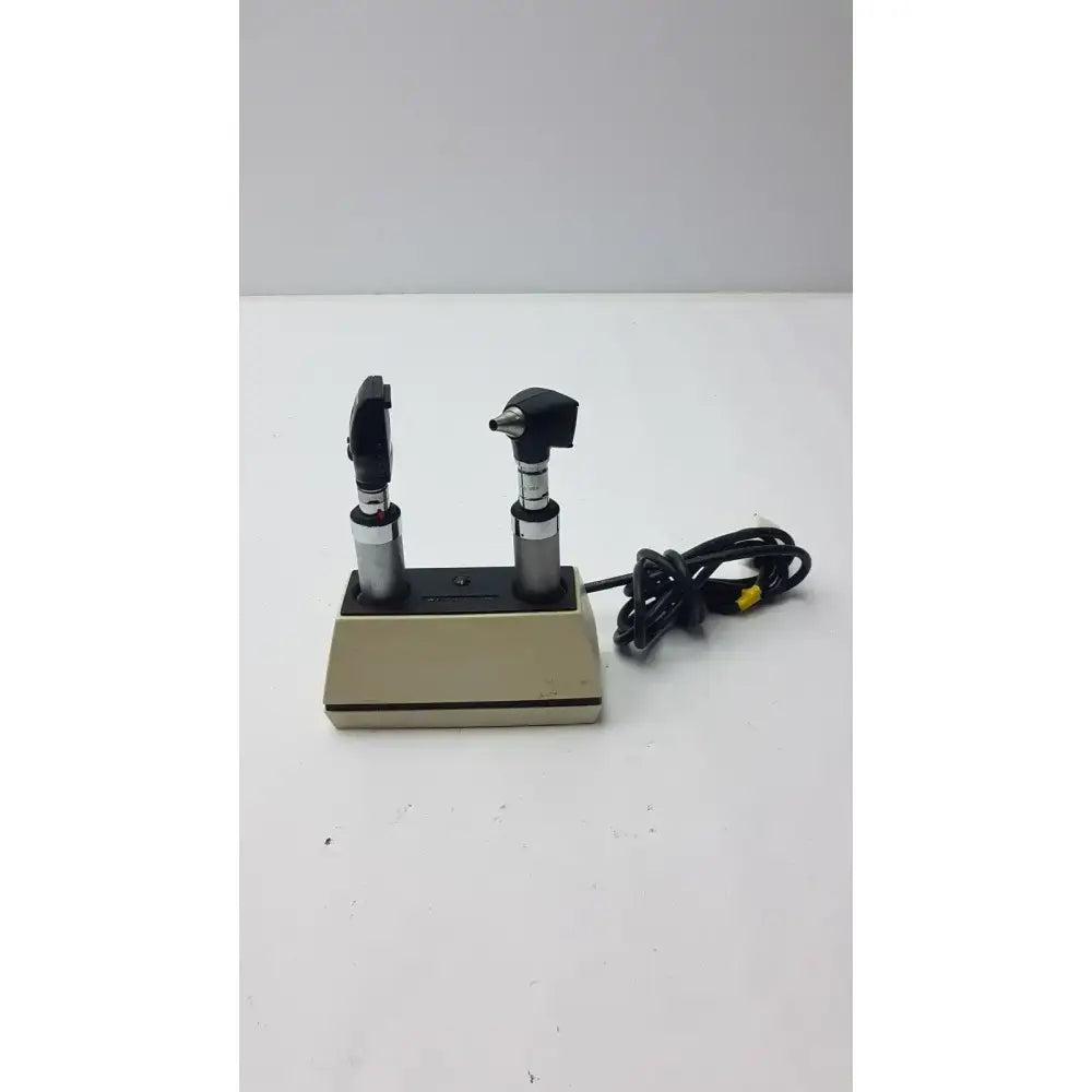 Welch Allyn 11710 Desk Charger Handles With Scope Set Diagnostic Set, second-hand product photo 1